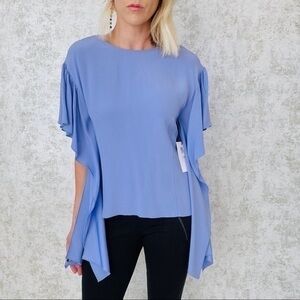 Lewit Flutter Sleeve Top